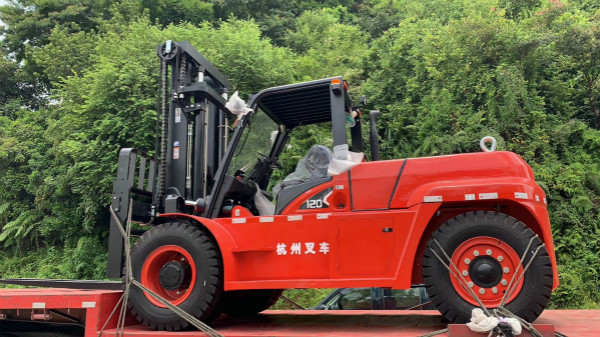 內燃叉車動力不足？機油要保養(yǎng)！